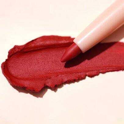 Glow Glamour Dual Liner: Eyeliner & Lip Liner